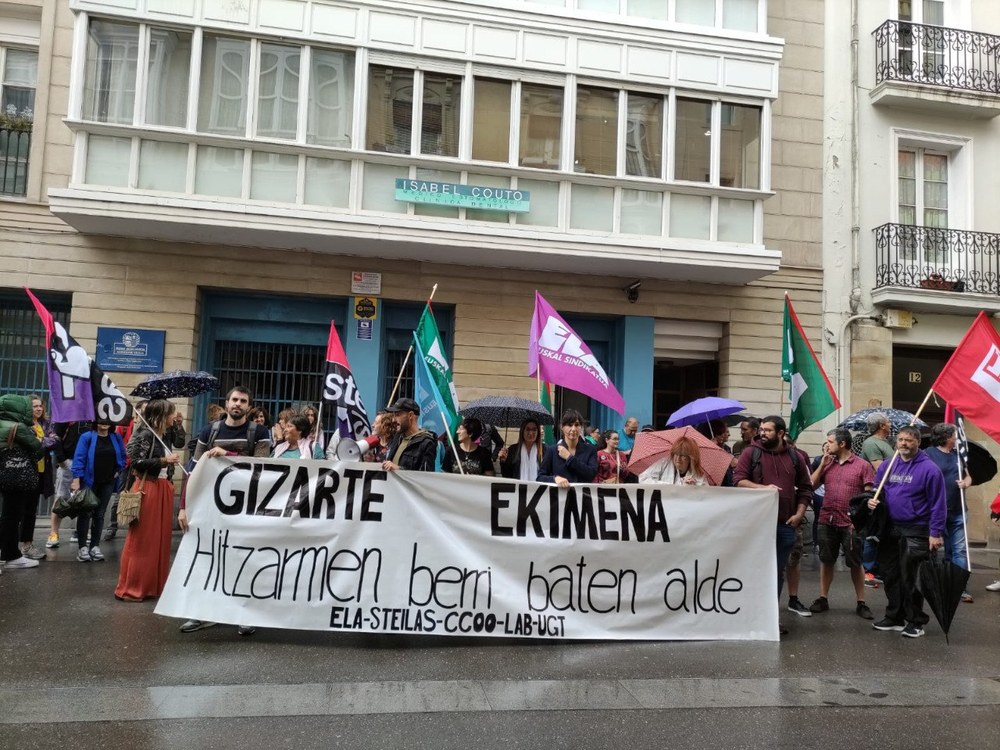 Hurrengo ikasturtean grebak indartuko dituzte sindikatuek patronalek urratsik egiten ez badute