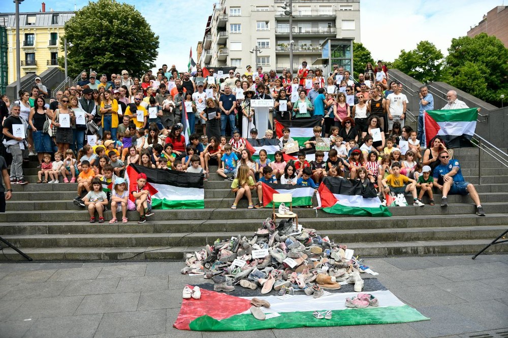 ELAk bat egin du “Gure haurrak ere badira” Palestinaren aldeko ekimenarekin