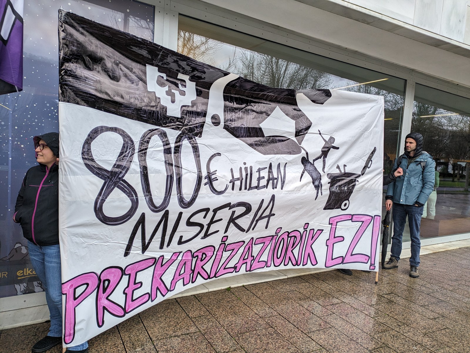Elkarretaratzea errektoretza taldearen jarrera inmobilista salatzeko