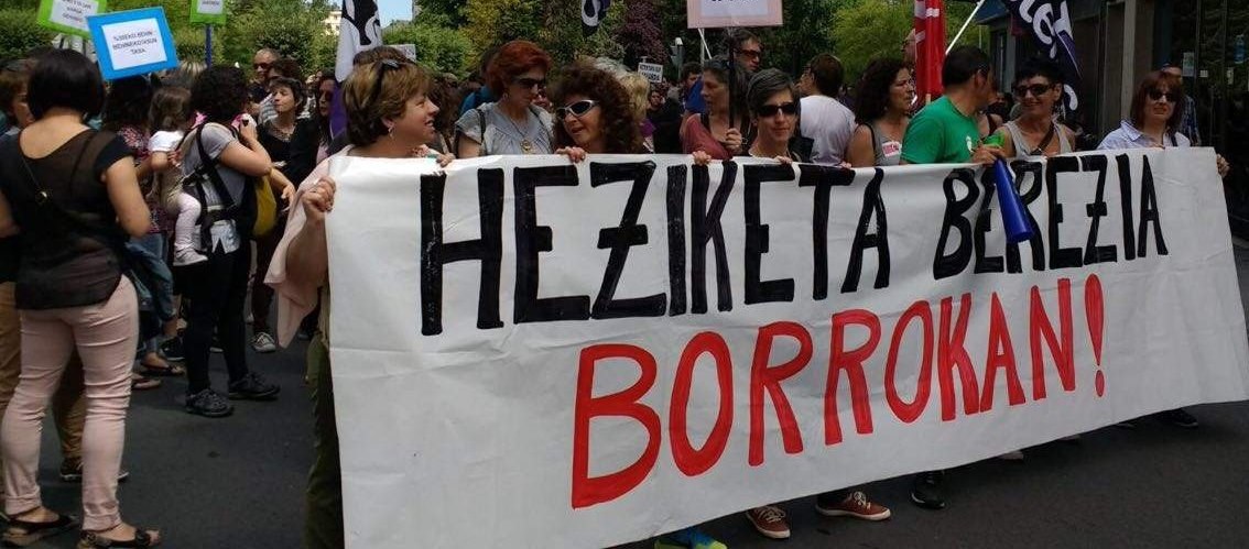 Heziketa Berezirako baliabide gehiagorik ez, asteko 37,5 orduko jardunaldiak eta 300 lanpostutik gora egonkortu gabe uzteko proposamena egin du Eusko Jaurlaritzak