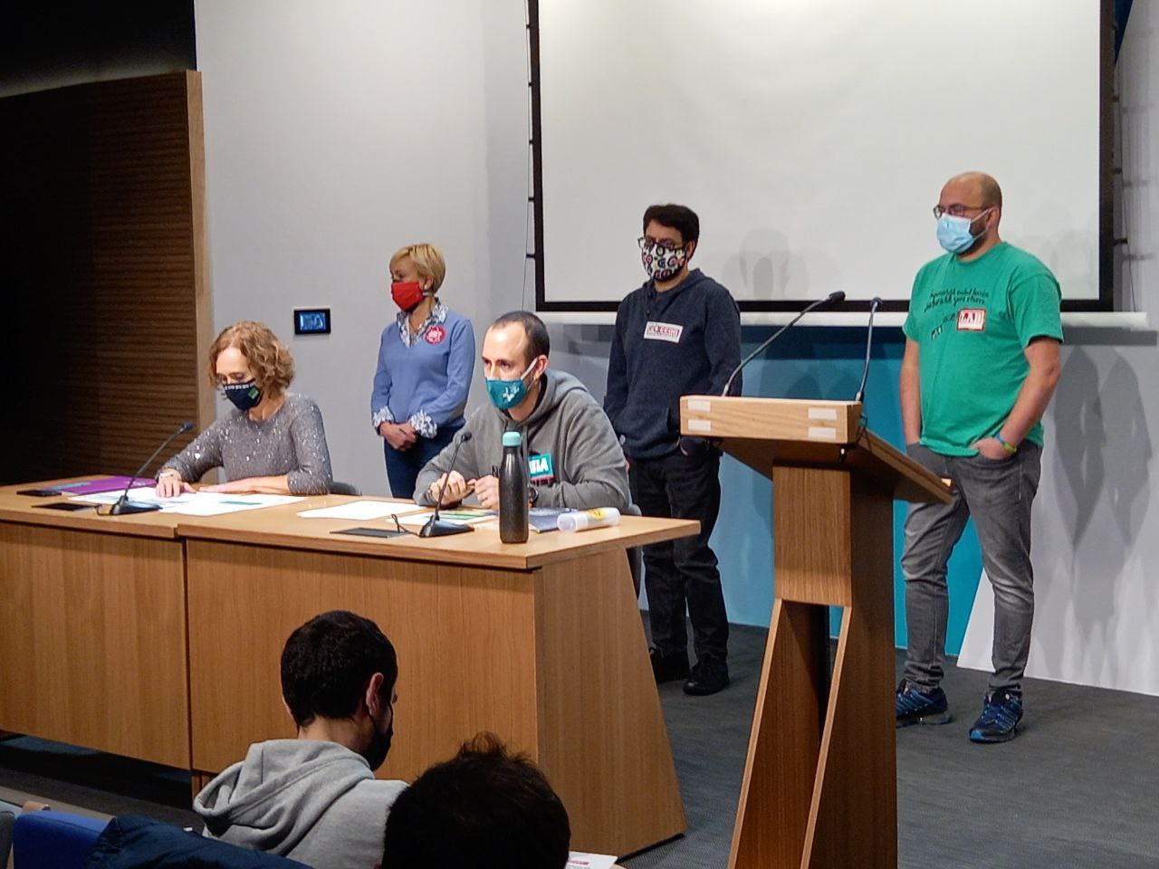 ELA, SATSE, LAB, CCOO eta UGTk manifestazioak deitu dituzte urtarrilaren 23an EAEko hiriburuetan, Osakidetzaren egoera larria salatzeko ELA, SATSE, LAB, CCOO eta UGTk manifestazioak deitu dituzte urtarrilaren 23an EAEko hiriburuetan, Osakidetzaren egoera larria salatzeko