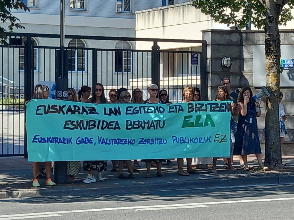 ELAk euskararen eta gaztelaniaren parekatze progresiboa exijitu du