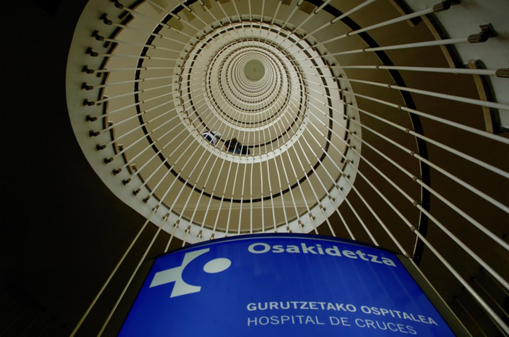ELAk ezohiko lan eskaintza bat negoziatzeko eskatu du, 24.000 langile baino gehiago kontsolidatzeko