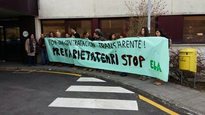 ELAk Osakidetzan dagoen prekarietatea salatu du Legebiltzarrean ELAk Osakidetzan dagoen prekarietatea salatu du Legebiltzarrean