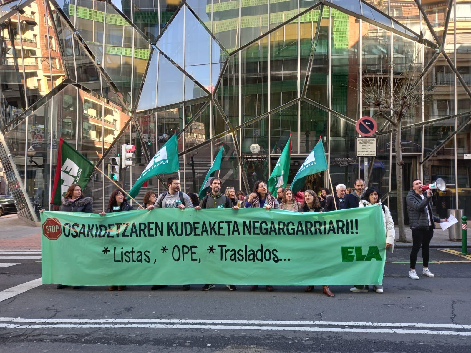 ELAk salatu du hautagaitza eta esleipen prozesuen kudeaketa negargarria dela