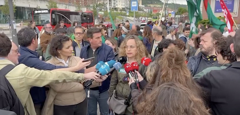 Esther Saavedra: "Osakidetzak langileak aldentzen ditu lan baldintzen ondorioz"