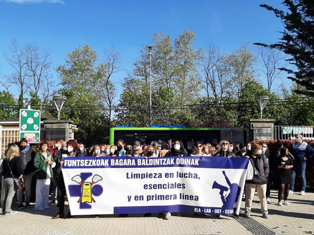 Greba Osakidetzako azpikontratatutako garbikuntzan