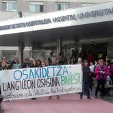 Osakidetzak bere langileen segurtasuna eta osasuna arriskuan jartzen jarraitzen du Osakidetzak bere langileen segurtasuna eta osasuna arriskuan jartzen jarraitzen du