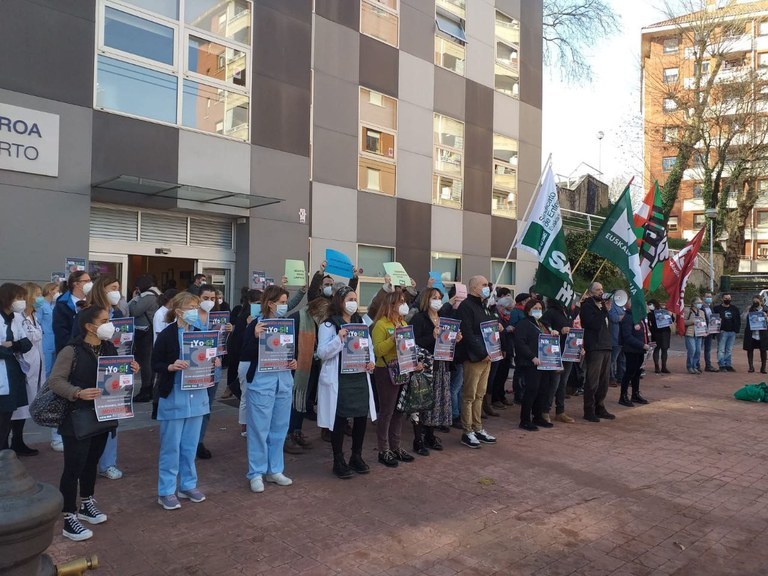 Osakidetzak ez du mahai sektorialean neurri bakar bat ere proposatu osasun zentroetarako egoera larriari aurre egiteko