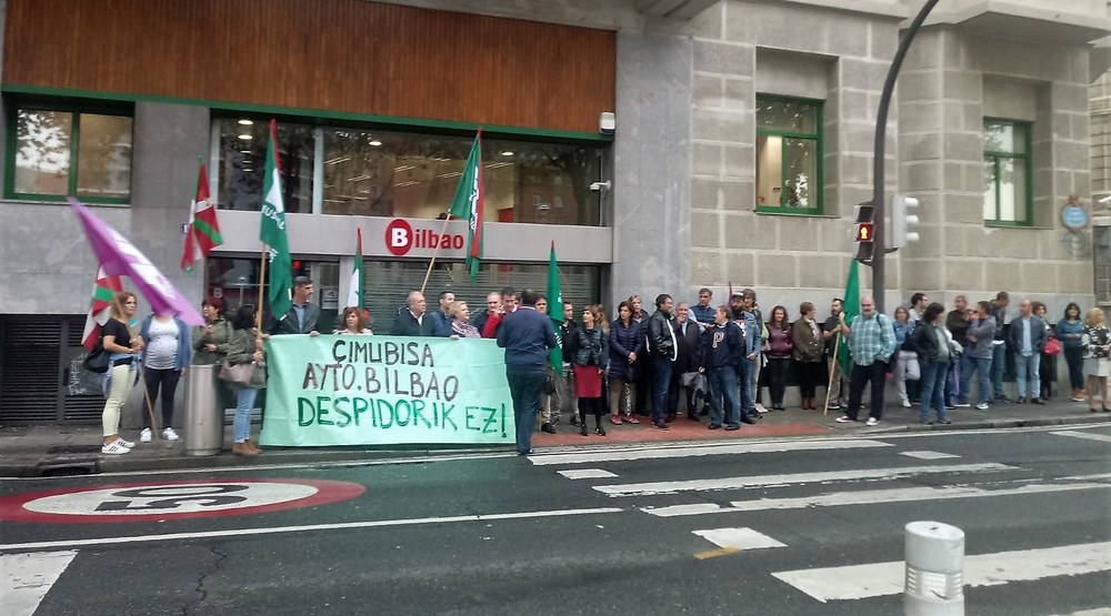 ELAk Bilboko Udalak langile bat kaleratuko duela salatzen du