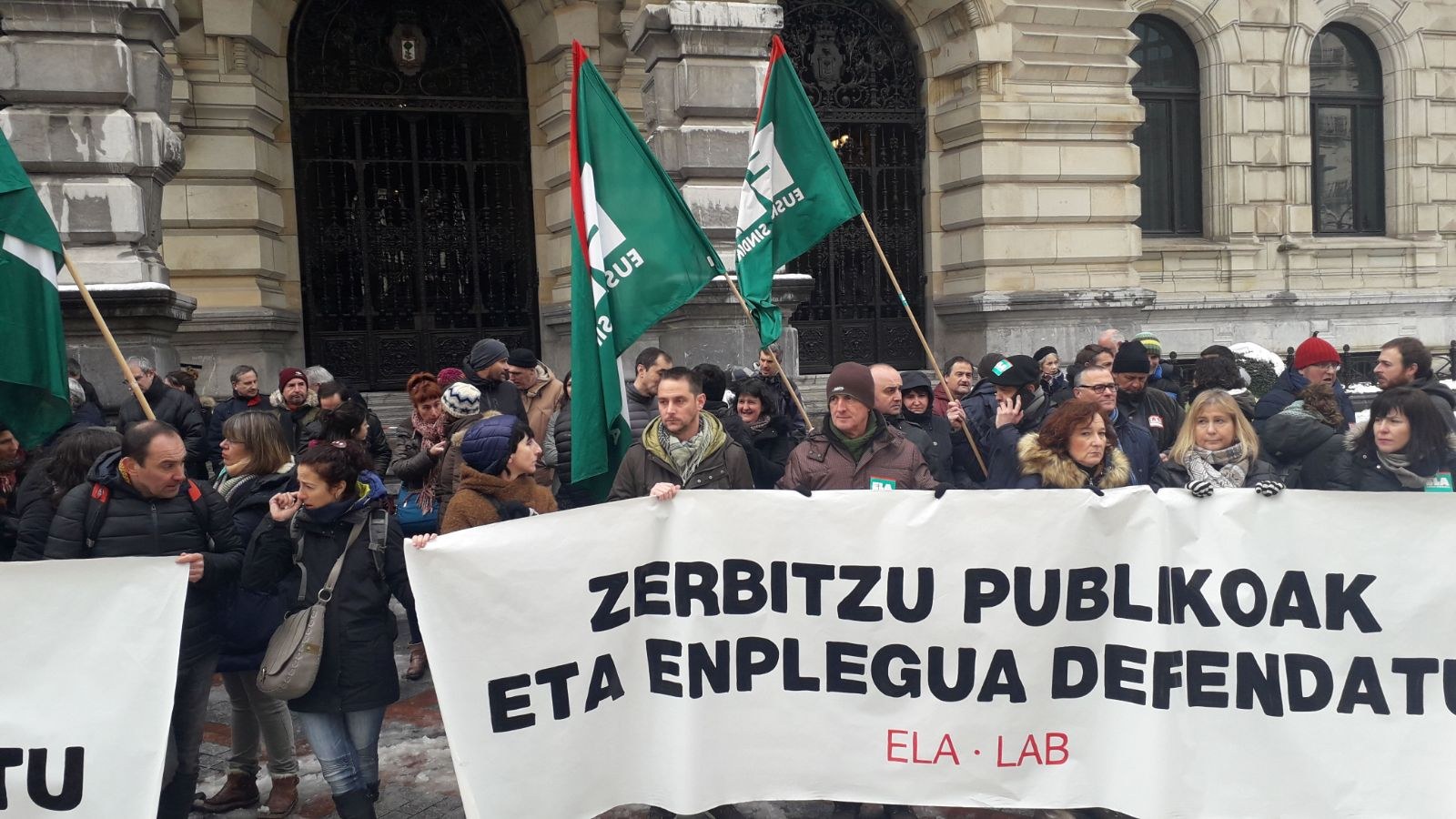 Lanuzte eta mobilizazio garrantzitsuak EAEko udal eta foru administrazioan