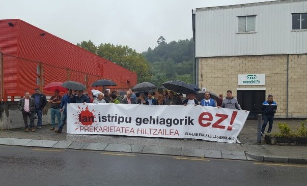 ELAk Basaurin gertatutako azken lan istripu hilgarria salatzen du