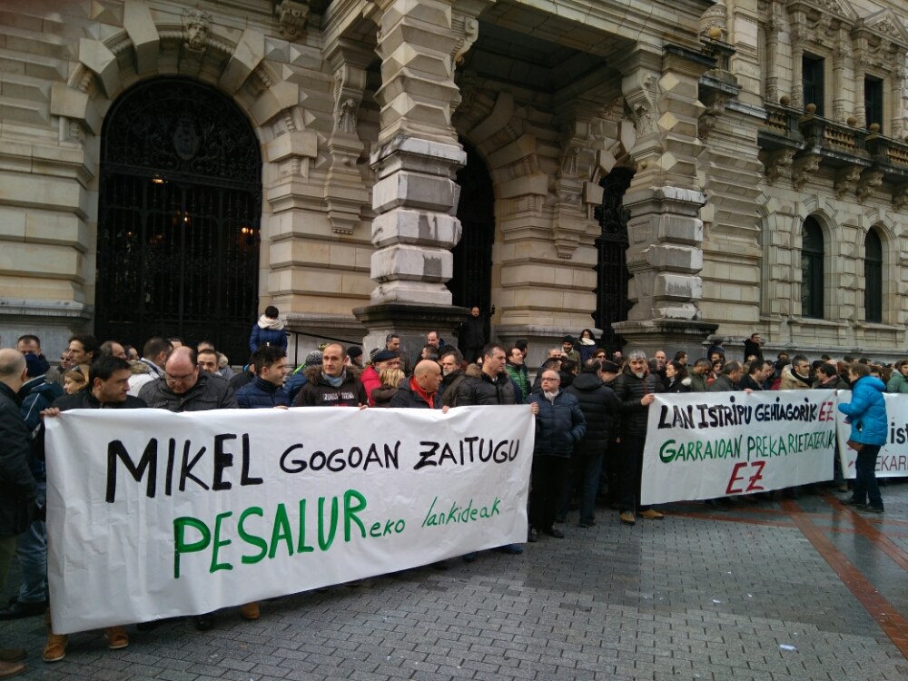 Lan istripu hilgarriak salatzeko elkarretaratzea