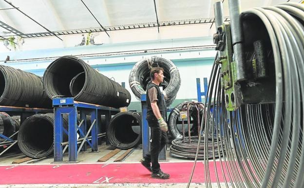 Bizkaiko Metaleko hitzarmenaren edukietan oinarritutako soldata eskaintza egin du Adegik Bizkaiko Metaleko hitzarmenaren edukietan oinarritutako soldata eskaintza egin du Adegik