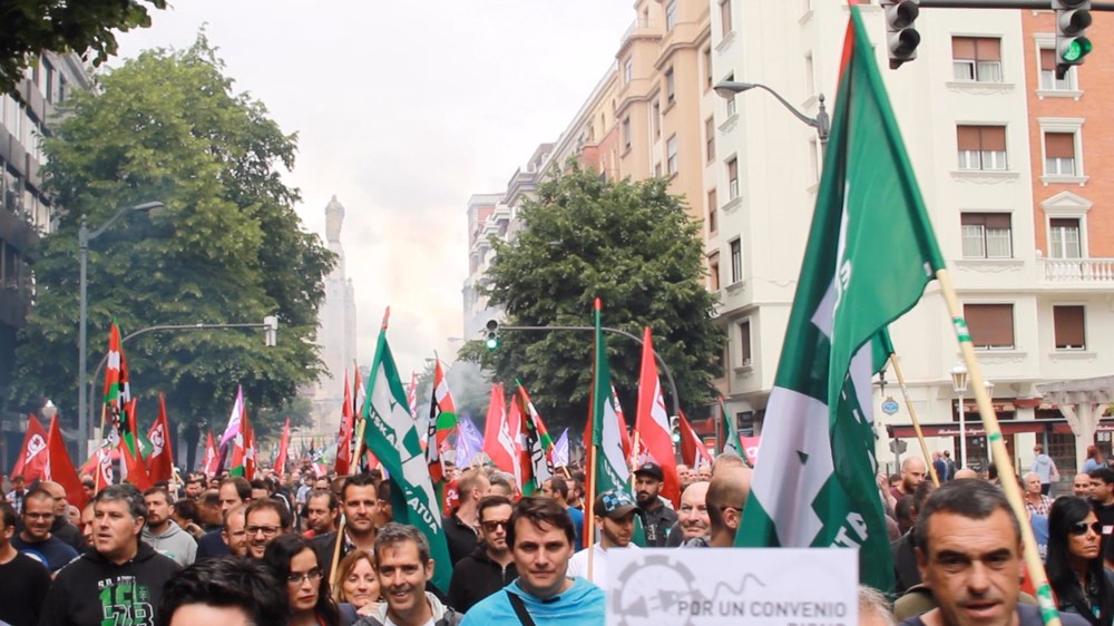 Bosgarren greba eguna Bizkaiko Metalean: jarraipen oso handia eta  beste manifestazio historiko bat Bilbon #EutsiTaTira