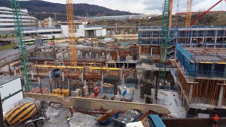 ELAk bere aldarrikapen nagusiak eraman ditu sektorearen lehen negoziazio bilerara