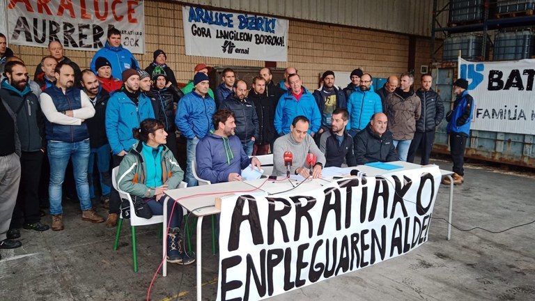 ELAk dei egiten dio Mondragon Taldearen zuzendaritzari Arauceko gatazkari irtenbide bat eman diezaion