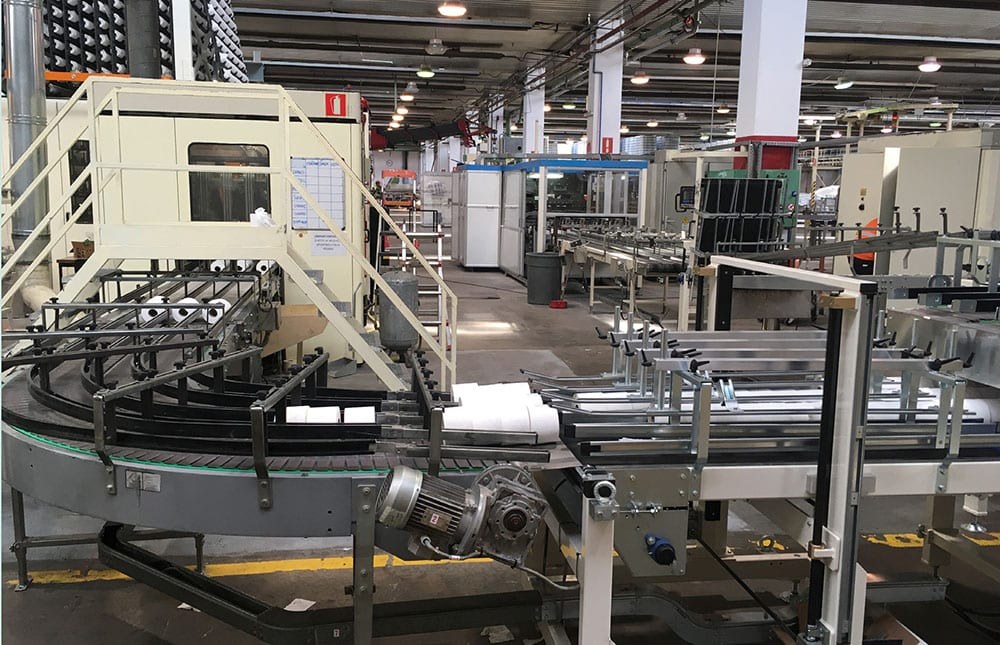 ELAk logistikaren kanporatzea geldiaraztea eta 15 lanpostu finkotzea lortu du