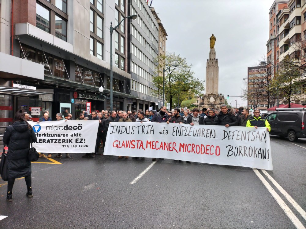Glavista, Mecaner eta Microdecoko langileak Bilbon manifestatu dira lanpostuen defentsan