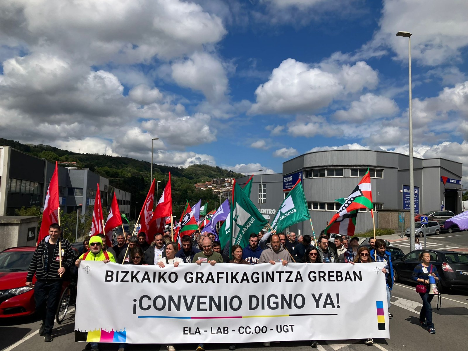 Lehen greba egunak sektoreko erreferentziazko enpresa askoren ekoizpena gelditu du