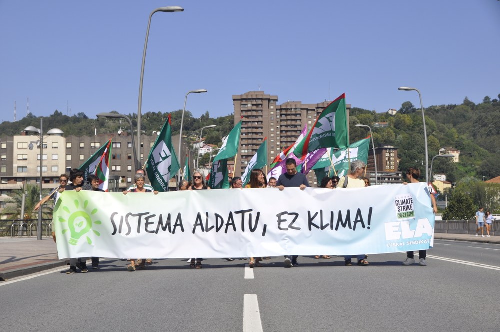 Aurrekontuetan trantsizio energetikoa finantzatzeko BPGaren %2 jartzea (1.400 milioi EAEn eta 400 milioi Nafarroan) eskatzen du ELAk