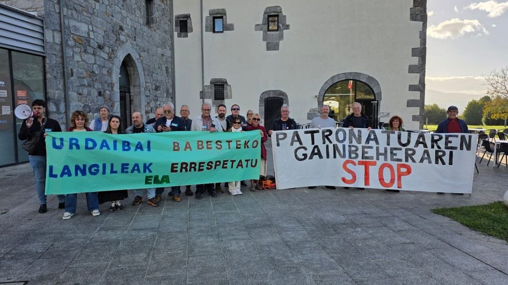 ELAk jazarpen sindikala salatu du ingurumen-plaza bat kentzeko erabakian