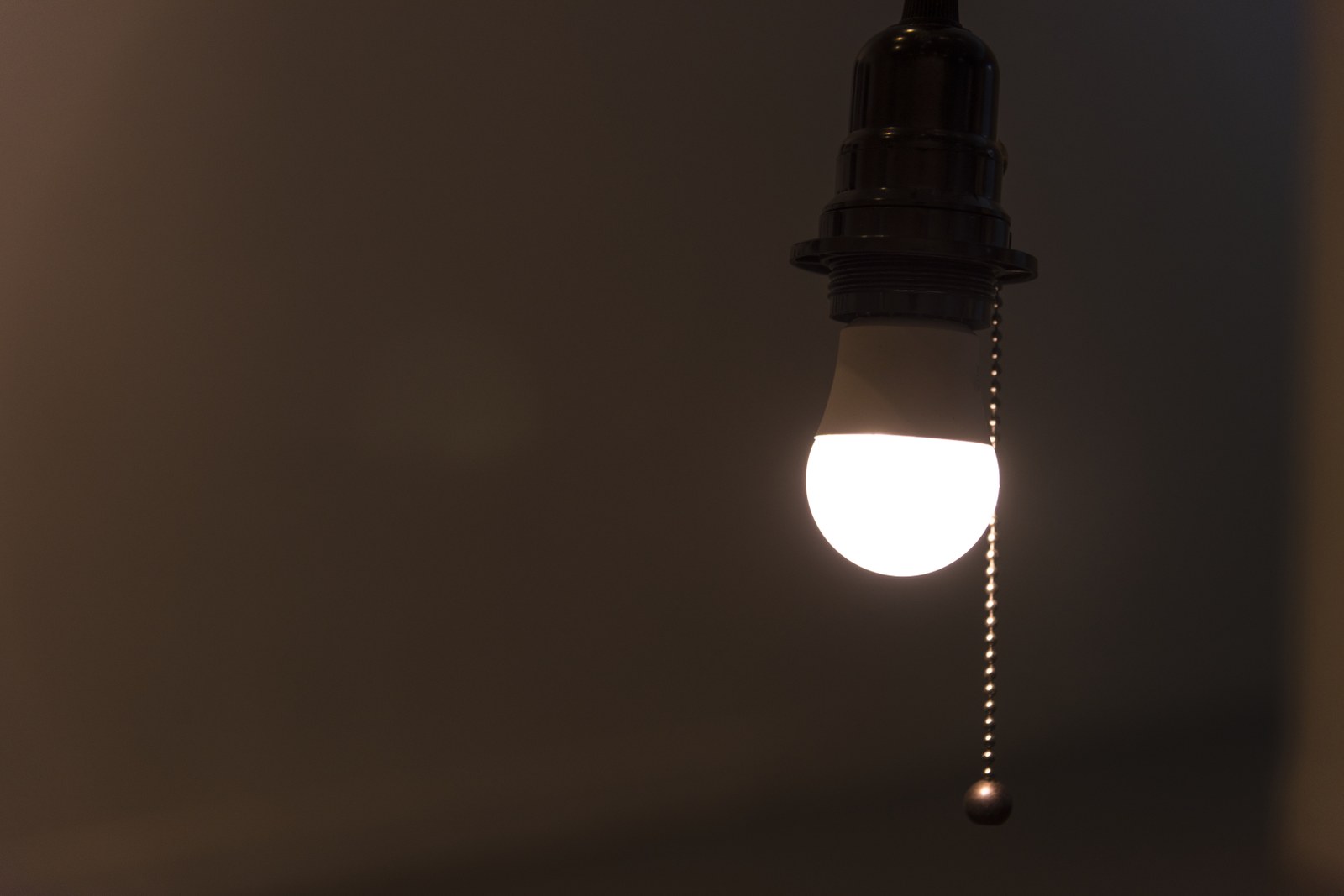 Energia sektoreko multinazionalen itzalaldiaren aurrean, herri mailako alternatibak eraikitzea posible da Energia sektoreko multinazionalen itzalaldiaren aurrean, herri mailako alternatibak eraikitzea posible da
