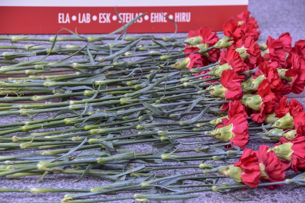 56 ohe huts  samina zabaltzen #Landeia #prekarietateahiltzailea