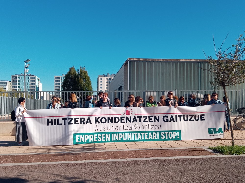 ELAk protesta ekintza egin du Gasteizen azken lan heriotza salatzeko