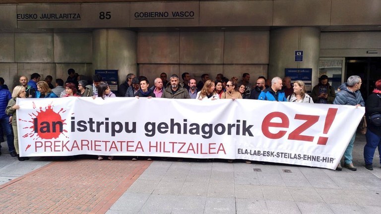 Langile bat hil da lan istripuan Lakuntzan