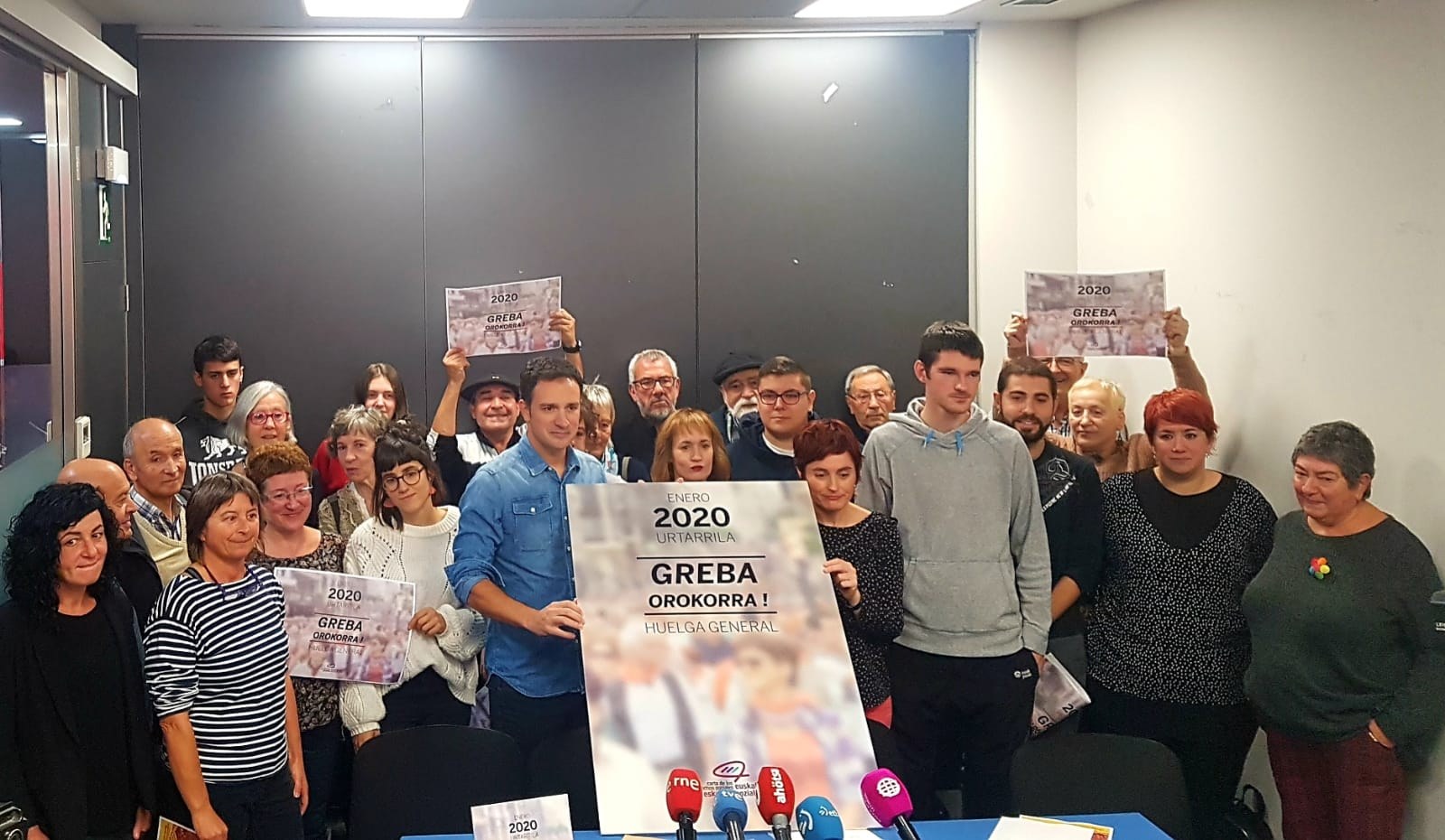 2020ko urtarrila: greba orokorra pentsioen, enpleguaren eta eskubide sozialen defentsan #2020GrebaOrokorra 2020ko urtarrila: greba orokorra pentsioen, enpleguaren eta eskubide sozialen defentsan #2020GrebaOrokorra