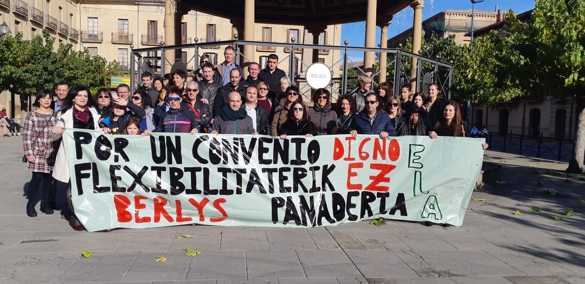 Berlyseko langileak elkarretaratzen dira UGTk eta okindegien patronalak sinatuko duen itunaren aurka