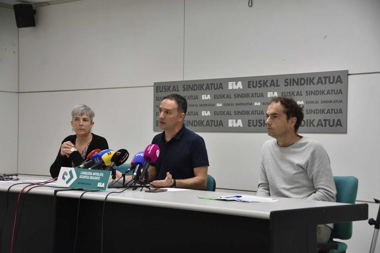 ELAk “Langileria antolatu, gizartea eraldatu” lelopean egingo duen 16. Kongresua aurkeztu du Iruñean