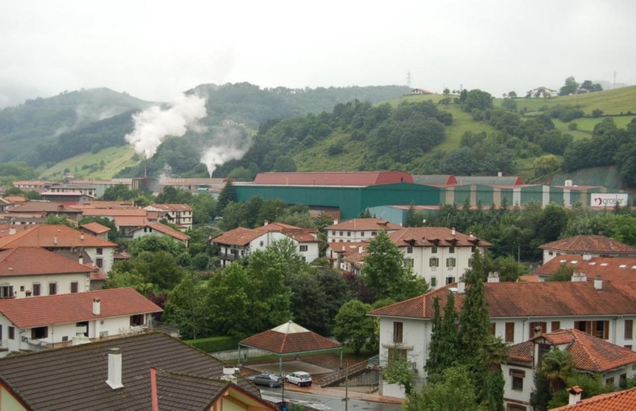 ELAk Lesakako Arcelor Mittal enpresako langilearen heriotza lan-istripu gisa aitortzea eskatu du