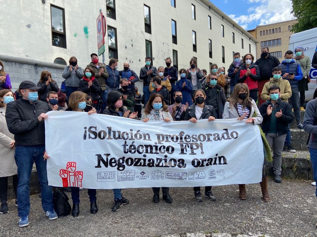 ELAk, Mahai Sektorialeko gainontzeko sindikatuekin batera, berriro adierazi dio Hezkuntza Departamentuari biltzeko beharra, LOMLOEren aplikazioak Lanbide Hezikeatko irakasle teknikoengan dituen ondorioak lantzeko