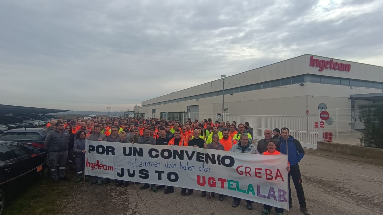 Elkarretaratzea egin dute hitzarmenaren negoziazioan aurrera egiteko Elkarretaratzea egin dute hitzarmenaren negoziazioan aurrera egiteko