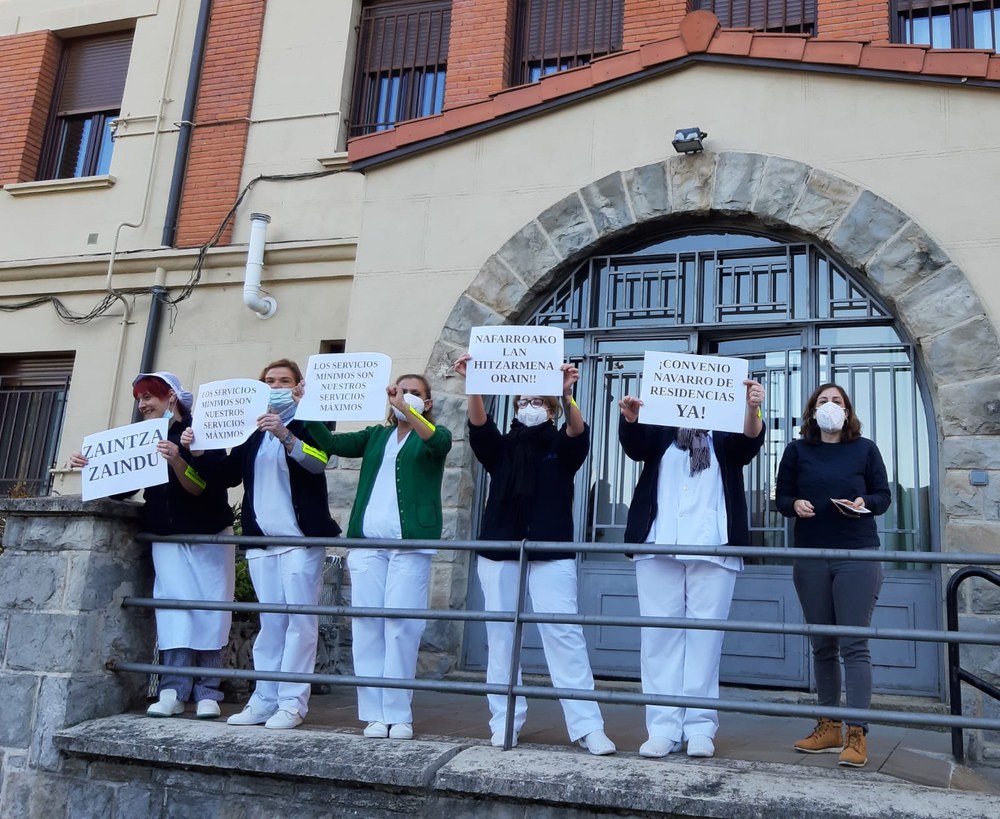 Greba eta mobilizazioak lan baldintzak eta zerbitzuaren kalitatea hobetzeko Nafarroako egoitzen hitzarmen baten alde