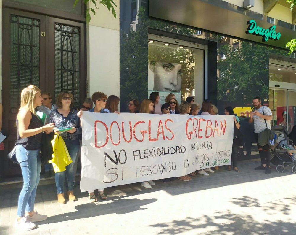 Langileriaren %75-a baino gehiagok parte hartu du Douglas lurridendetako lehen greba egunean