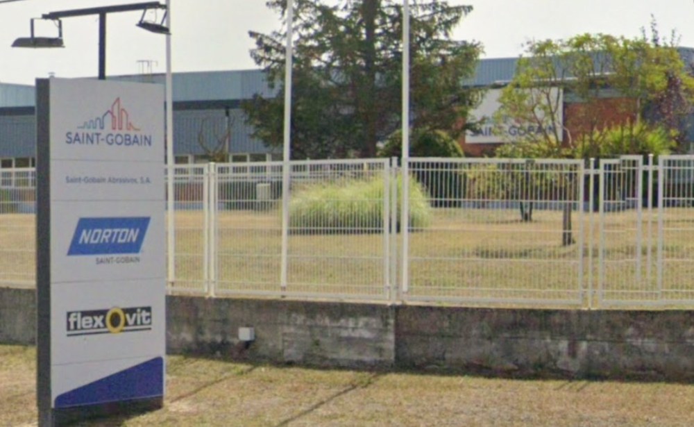 Multinazionalak xantaia egin izana salatu du ELAk