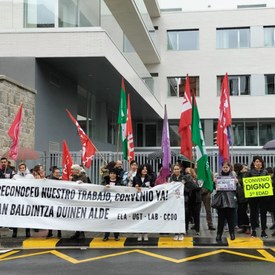 Nafarroako erresidentzietako langileek greba eta mobilizazioekin jarraitzen dute sektoreko hitzarmena lortu arte Nafarroako erresidentzietako langileek greba eta mobilizazioekin jarraitzen dute sektoreko hitzarmena lortu arte