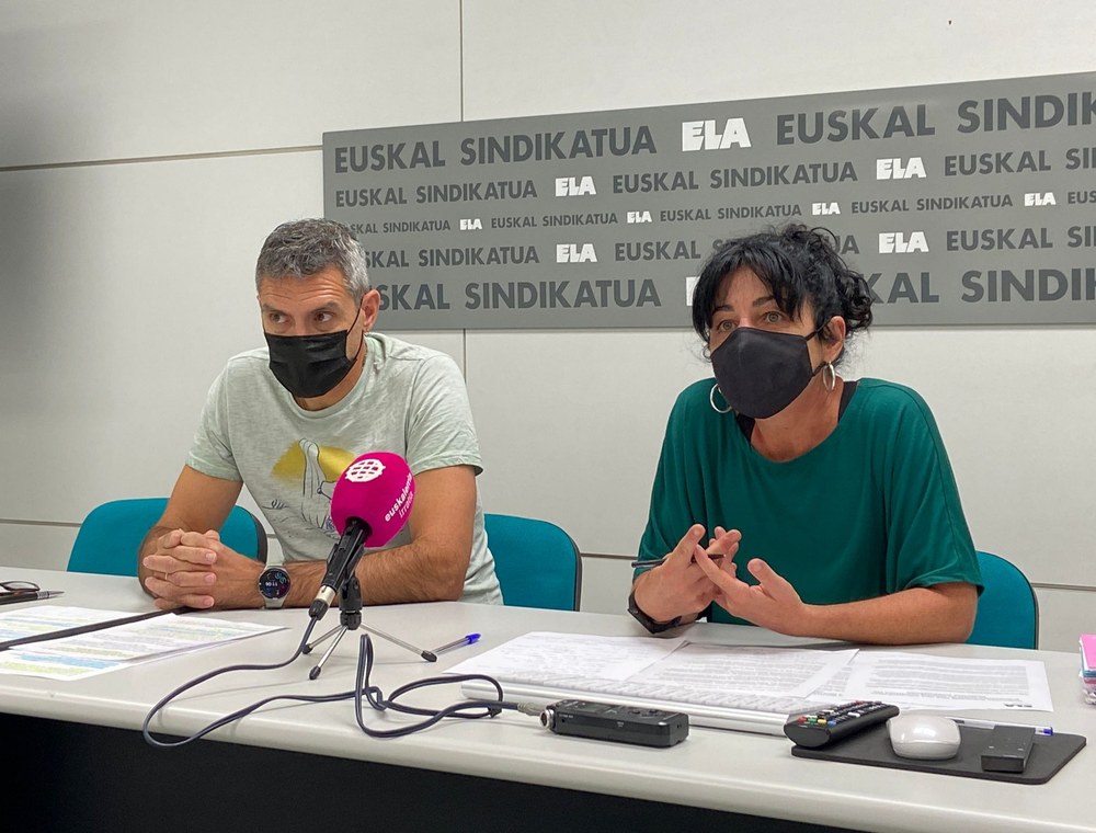 Nafarroako Gobernuak bere sare informatikoaren pribatizazioa erabili du soldatak murrizteko eta baldintzak prekarizatzeko