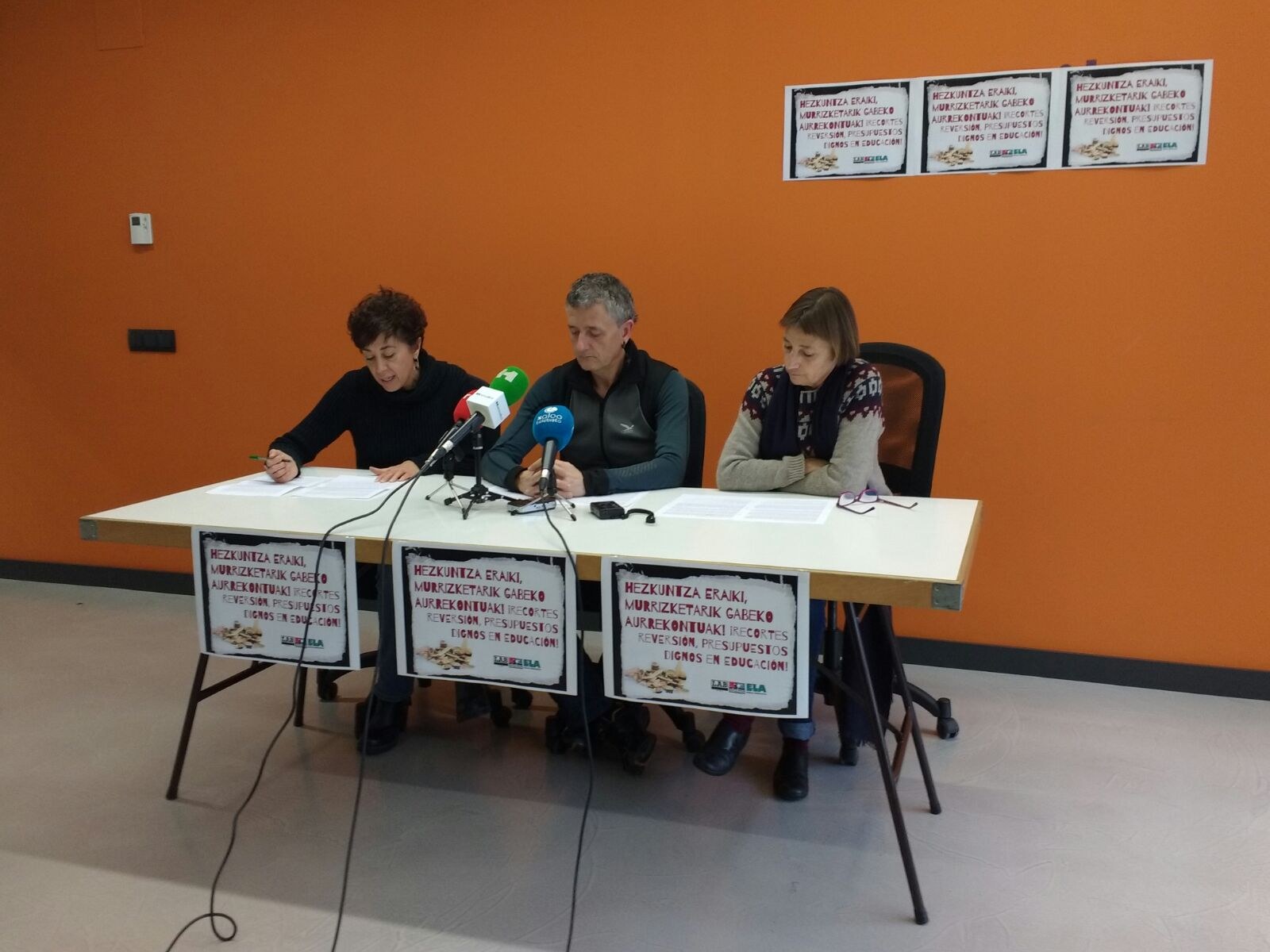 Nafarroako Hezkuntza kalitatea bermatzeko itunaren alde Nafarroako Hezkuntza kalitatea bermatzeko itunaren alde