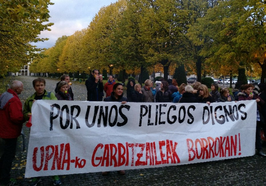 NUPeko garbikuntzako langileek zerbitzua esleitzeko baldintzak legez kanpoko direla salatzen dute