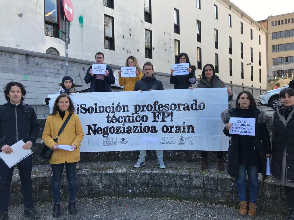 STEILAS, AFAPNA, ELA eta UGT sindikatuek, Lanbide Heziketako Irakasle Teknikoen eskubide guztiak bere horretan mantenduko dituen negoziazio prozesu bati ekiteko eskatu diote Nafarroako Hezkuntza Departamentuari