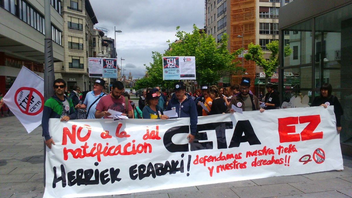 CETAren aurkako mobilizazioak Donostian, Bilbon eta Iruñean CETAren aurkako mobilizazioak Donostian, Bilbon eta Iruñean