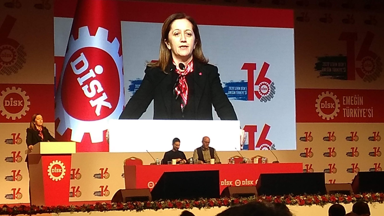 ELA Turkiako DISK Sindikatuaren Kongresuan da ELA Turkiako DISK Sindikatuaren Kongresuan da