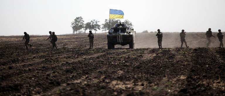 ELAk NATO desegitea eskatu du, mundu seguruago eta baketsuago batean bizitzeko