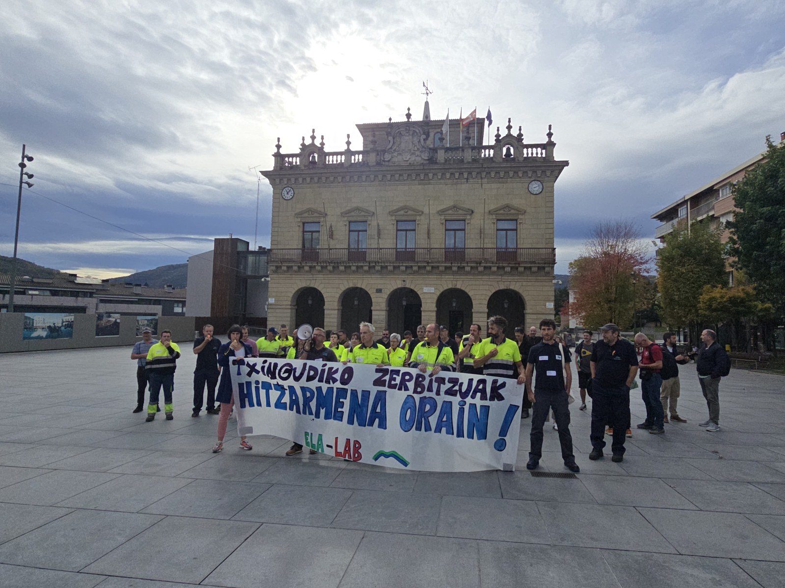 ELAk salatu du enpresak hitzarmenaren negoziaketa mahaia edukiz hustu duela ELAk salatu du enpresak hitzarmenaren negoziaketa mahaia edukiz hustu duela