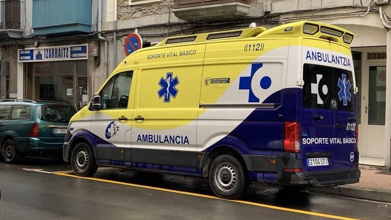 Anbulantzien kontratu berria geldiarazi dute ELAk irregulartasun larriak atzeman ostean
