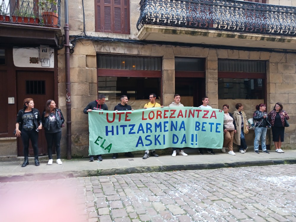 Azpikontratatutako lorezainak, grebara
